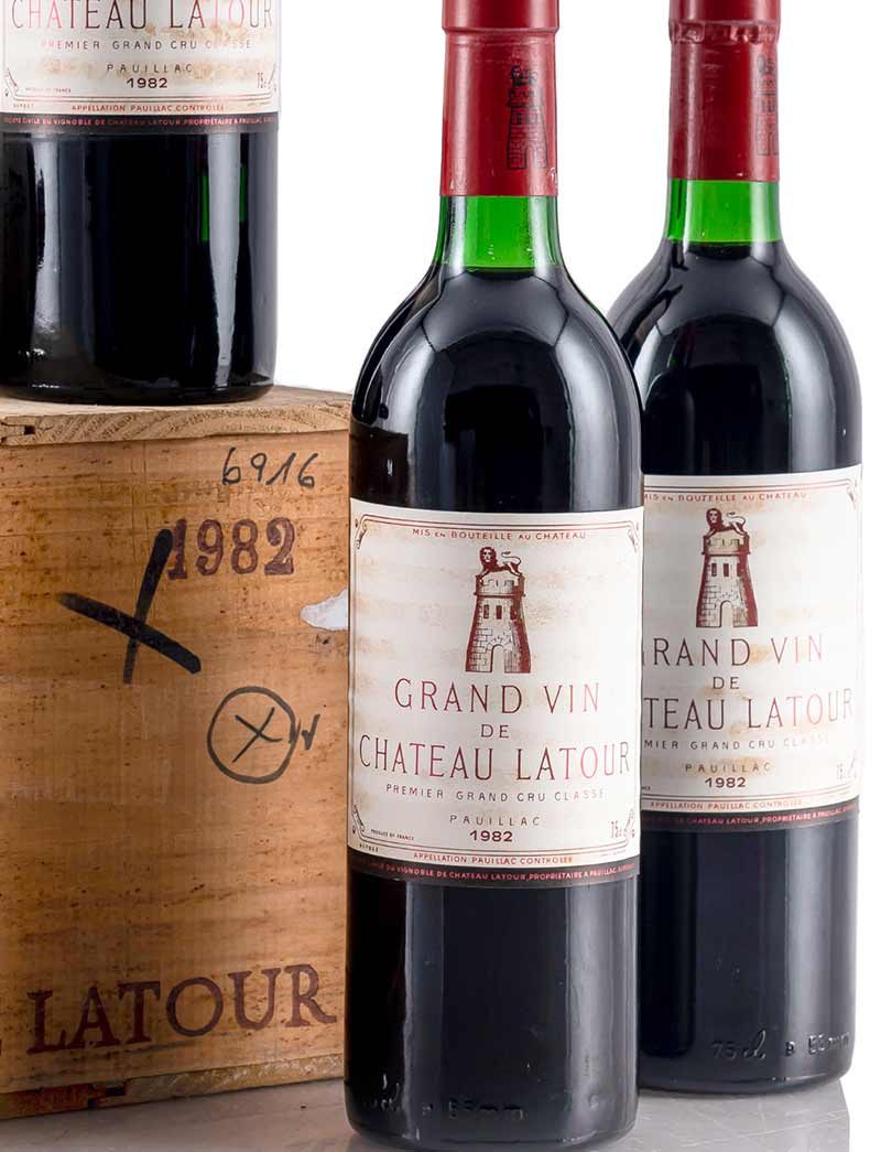 Lot 586: 12 bottles 1982 Chateau Latour in OWC