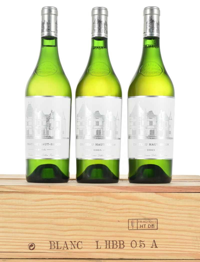 Lot 633: 12 bottles 2005 Chateau Haut Brion Blanc in OWC